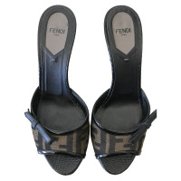 Fendi Sandalen in Schwarz