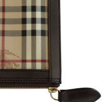 Burberry document omhulsel