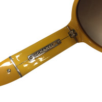 Chanel gele zonnebril