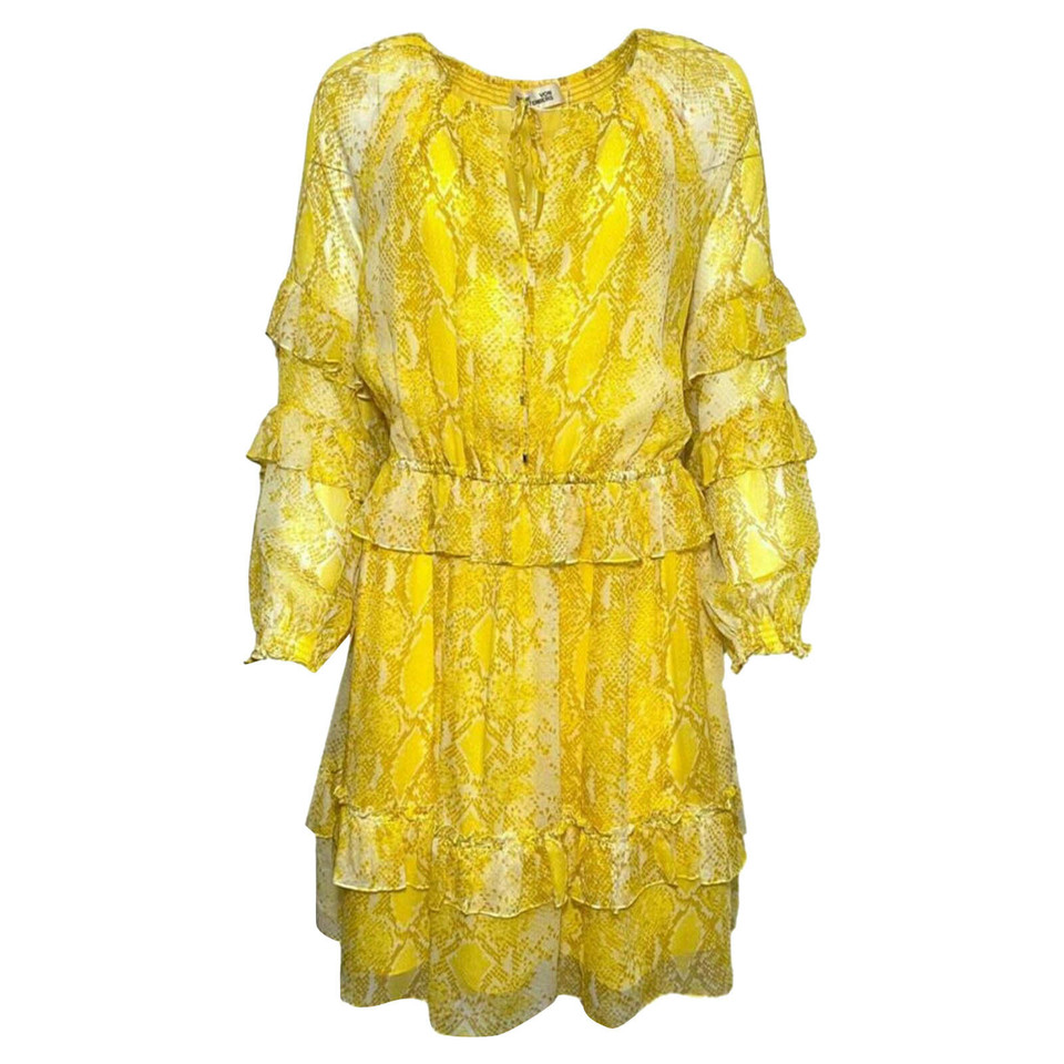 Diane Von Furstenberg Kleid aus Seide in Gelb