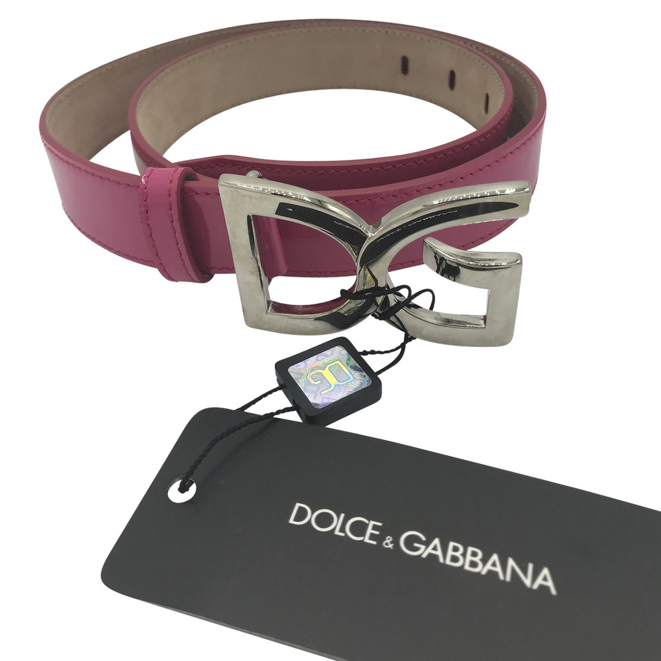 Dolce & Gabbana Gürtel aus Lackleder in Fuchsia