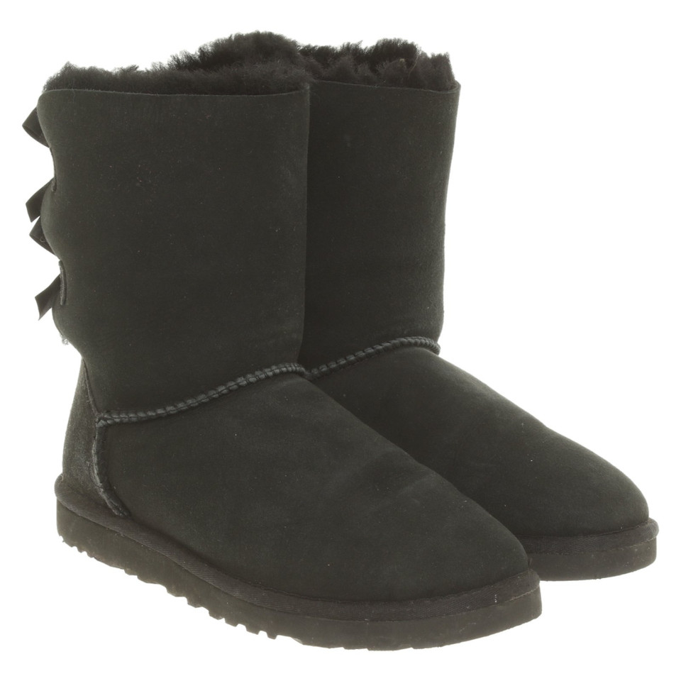 Ugg Australia Ankle boots Leather in Black
