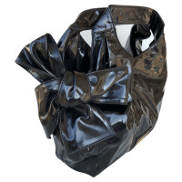 Valentino Garavani Tote Bag aus Lackleder in Schwarz