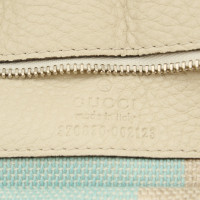 Gucci Handtasche aus Leder in Creme