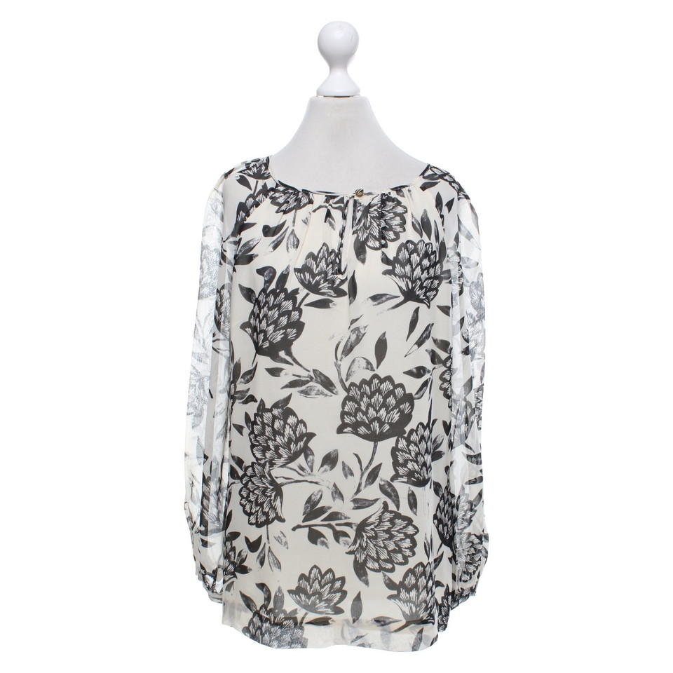 Tory Burch Blouse with a floral pattern