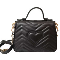 Gucci GG Marmont Flap Bag Normal in Pelle in Nero