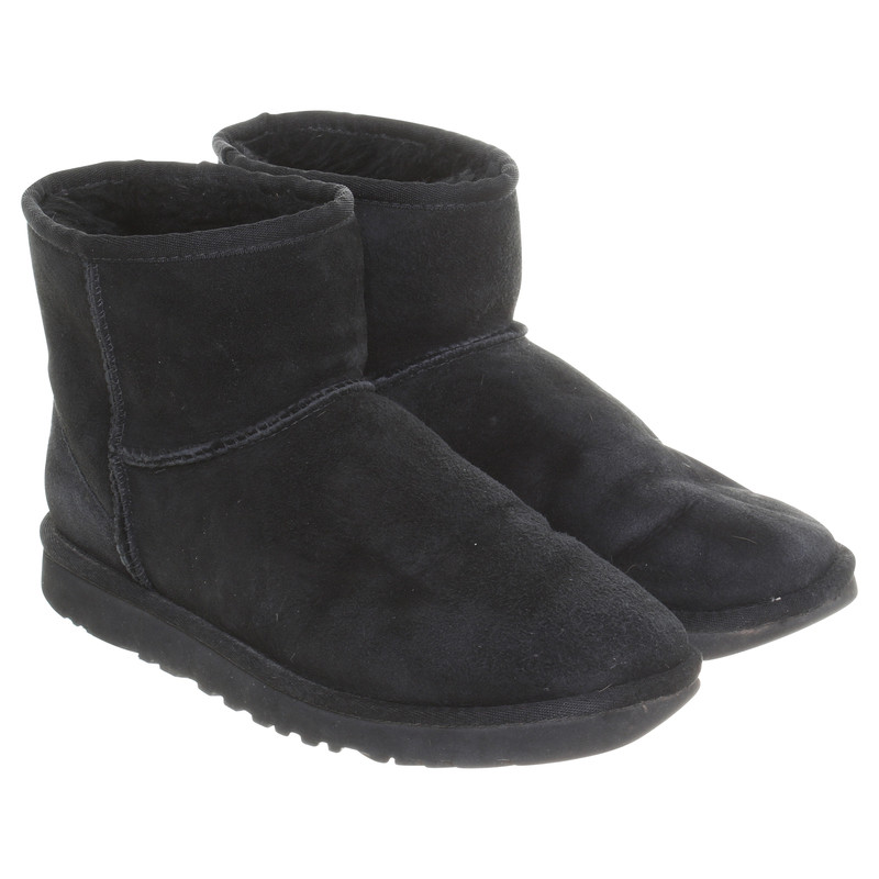 Ugg Sheepskin boots in black