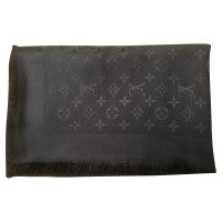 Louis Vuitton Monogram cloth in black