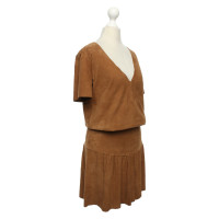 Bash Kleid aus Leder in Braun