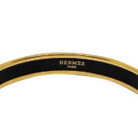Hermès Goldfarbener Armreif mit Muster