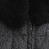 Armani giacca invernale con collo di pelliccia