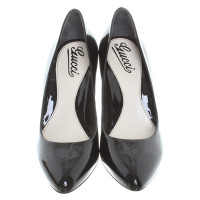 Gucci pumps in black patent leather