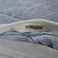 Humanoid Oberteil aus hellblauem Strick