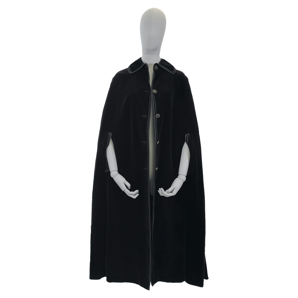 Louis Feraud Jacket/Coat in Black