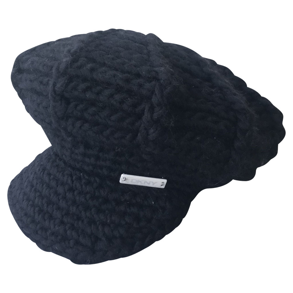 Dkny Hat/Cap Wool in Black