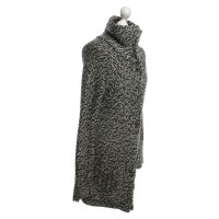 Dear Cashmere Knitted coat in black / white