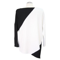 French Connection top in black / white