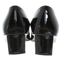 Roger Vivier Pumps/Peeptoes Patent leather in Black