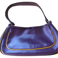 Miu Miu Handtasche in Violett