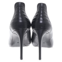 Pierre Balmain pumps made of leather