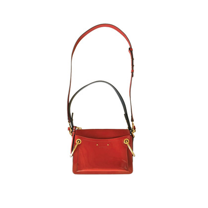 Chloé Roy Medium Shoulder Bag in Pelle verniciata in Rosso