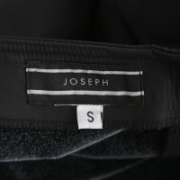 Joseph Jupe en Noir