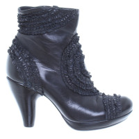 Chie Mihara Leather ankle boot with ruffles