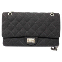 Chanel Timeless Classic in Tela in Nero