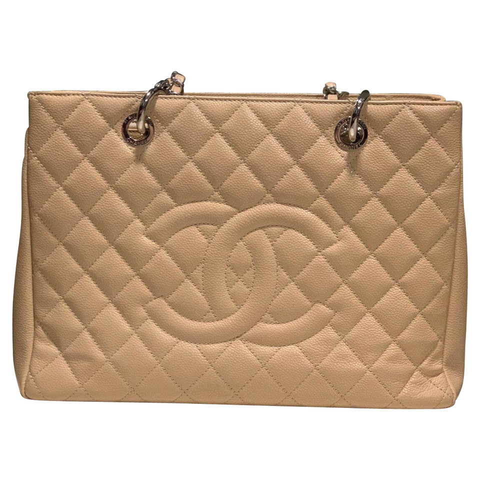 Chanel Grand  Shopping Tote in Pelle in Crema