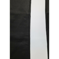 2 Nd Day Trousers Leather in Black