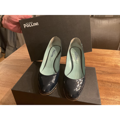 Pollini Pumps/Peeptoes Patent leather in Blue