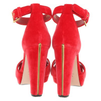 Alexander McQueen Platform sandalen in het rood