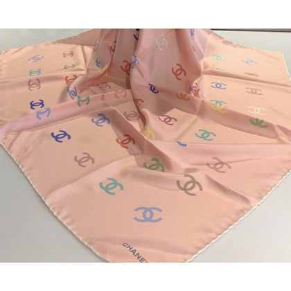 Chanel Carré Silk 90x90 aus Seide in Rosa / Pink