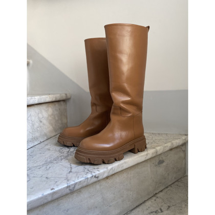 Gia Couture Boots Leather in Ochre