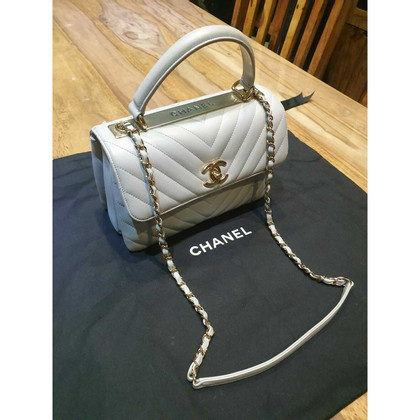 Chanel Trendy Top Handel aus Leder in Grau