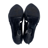 Bottega Veneta Sandals Suede in Black