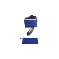 Stuart Weitzman Chaussures de sport en Cuir en Bleu