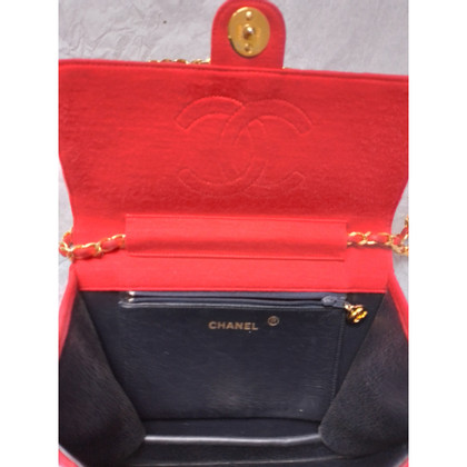 Chanel Classic Flap Bag aus Jersey in Rot