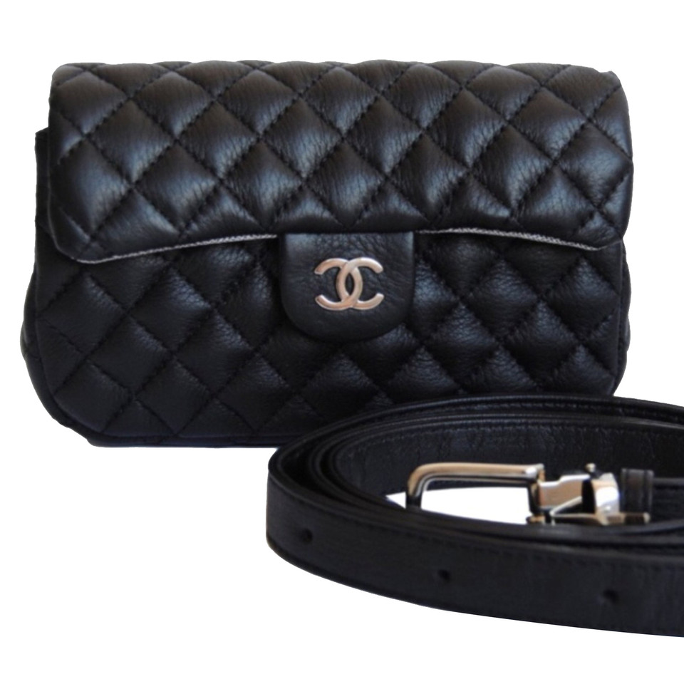 Chanel "Flap classique Belt Bag"