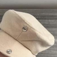 Christian Dior Hut/Mütze aus Wolle in Beige