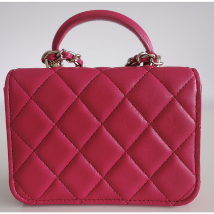Chanel Handbag Leather in Fuchsia