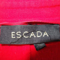 Escada Costume in het rood