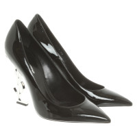 Saint Laurent Pumps/Peeptoes aus Lackleder in Schwarz