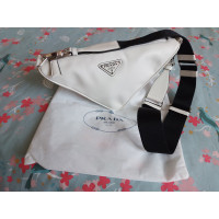 Prada Triangle Shoulder Bag aus Leder in Weiß