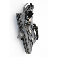 Moschino Umhängetasche aus Leder in Schwarz
