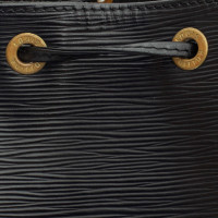 Louis Vuitton Noé Petit aus Leder in Schwarz