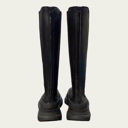 Alexander McQueen Boots Leather in Black