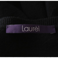 Laurèl Sweater in black and white