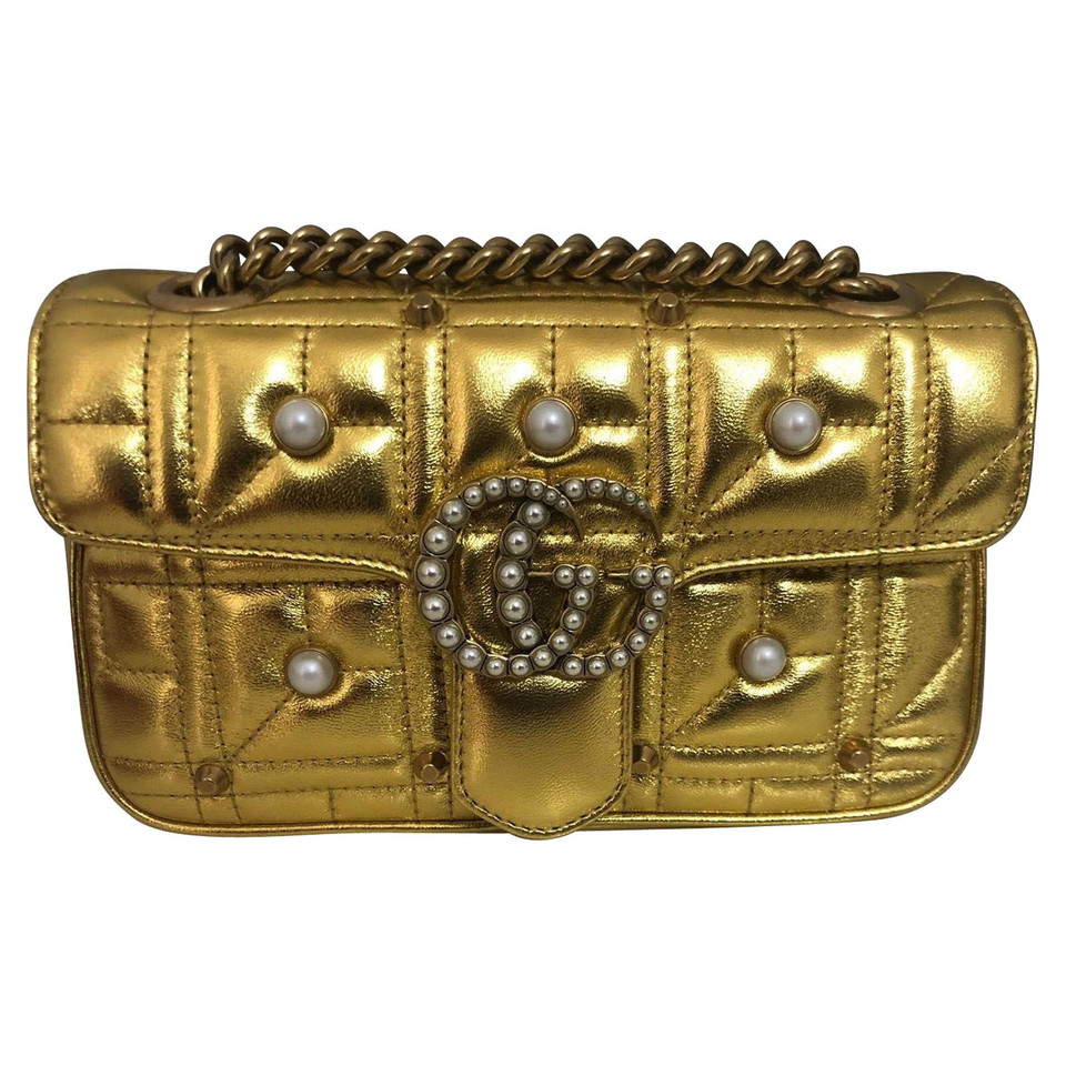Gucci GG Marmont Camera Bag Medium in Pelle in Oro