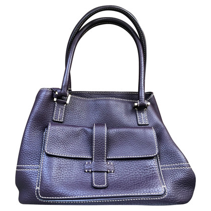Loro Piana Handtasche aus Leder in Violett